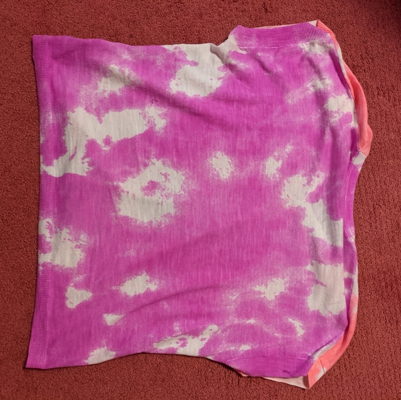 Lisa Todd Double Trouble V Neck - Picture 5 of 6